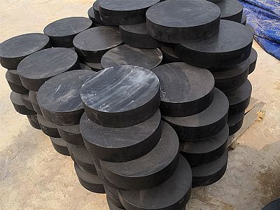 洞头区板式橡胶支座由若干层橡胶片与薄钢板经加压硫化